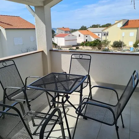 Ivan Apartment *