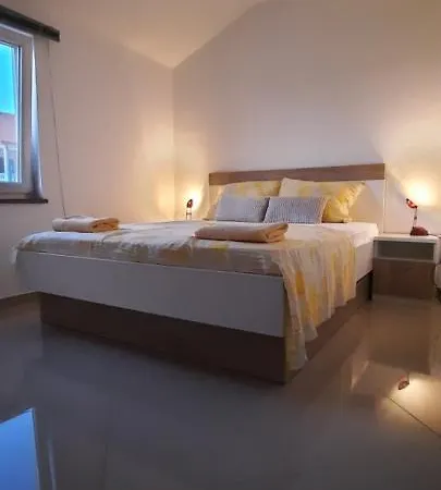 Ivan Apartment Povljana